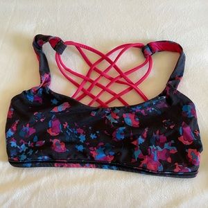 Lululemon sports bra